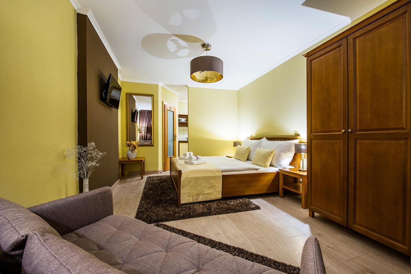 Wellness Penzion Vila Mery Poprad Buitenkant foto