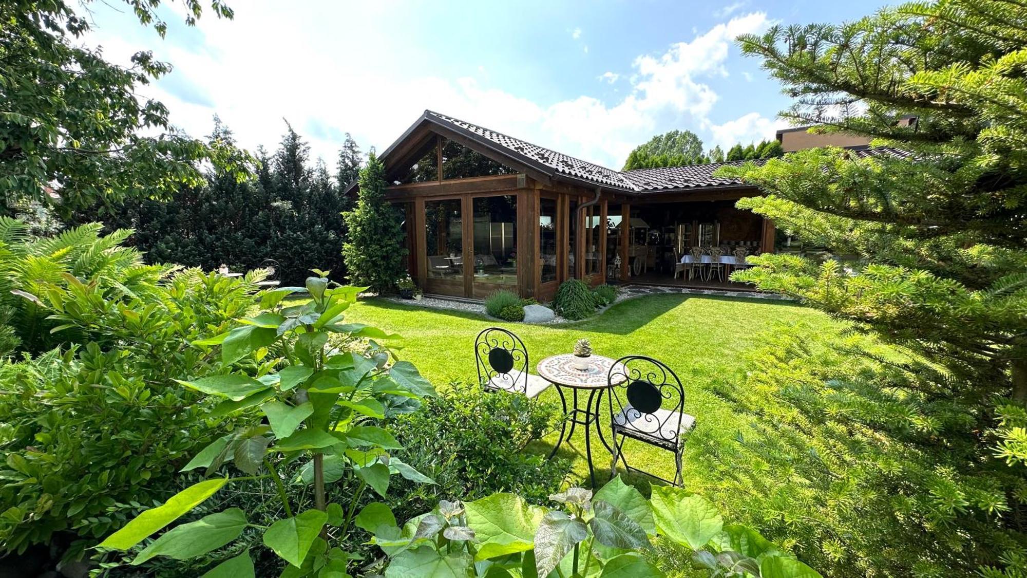 Wellness Penzion Vila Mery Poprad Buitenkant foto