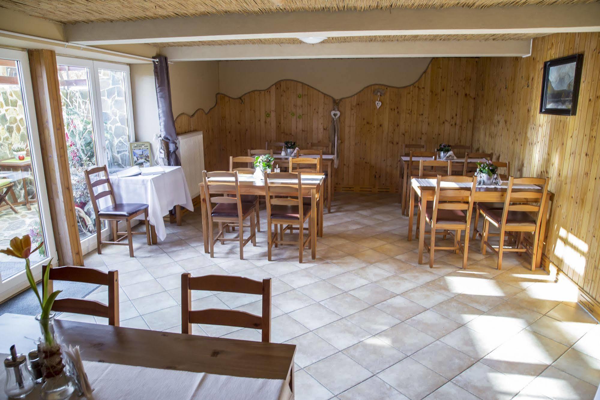 Wellness Penzion Vila Mery Poprad Buitenkant foto