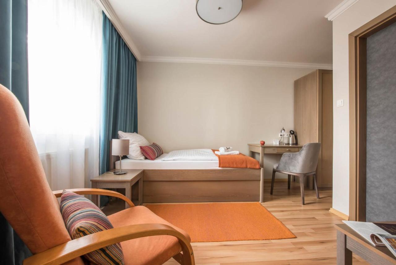 Wellness Penzion Vila Mery Poprad Buitenkant foto